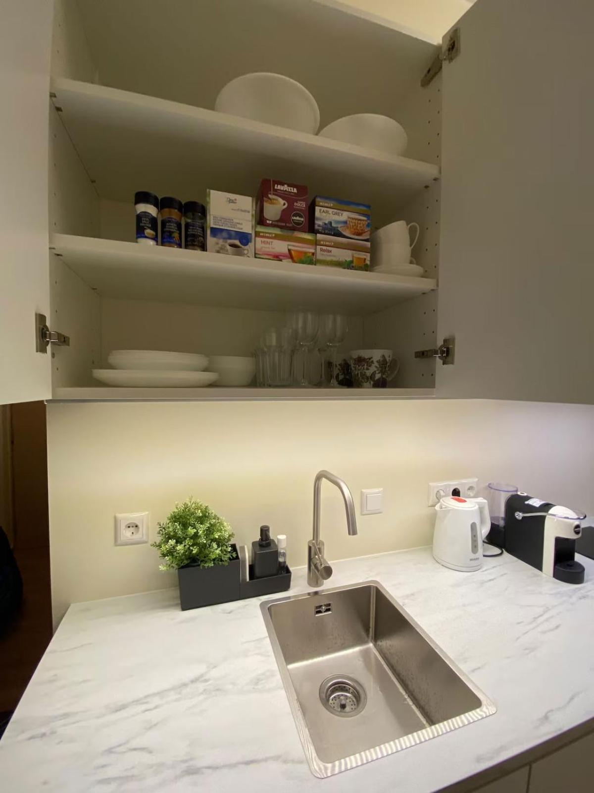 Lovely Aisa Apartment | 2 Terraces ปาร์นู ภายนอก รูปภาพ