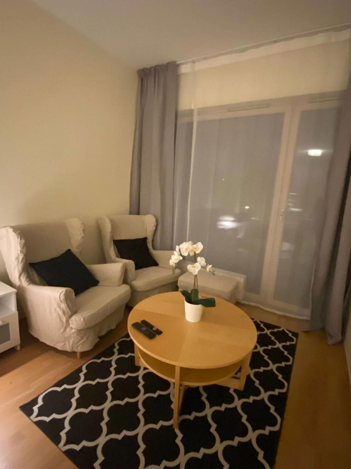 Lovely Aisa Apartment | 2 Terraces ปาร์นู ภายนอก รูปภาพ